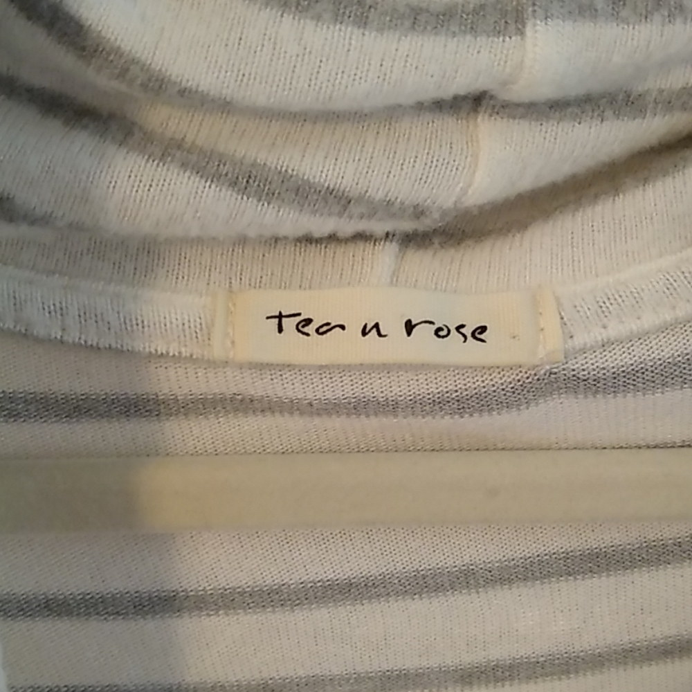 Cardigan - Picture 2 of 4